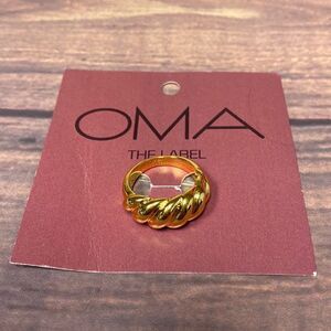 OMA WOMENS GOLD RING 